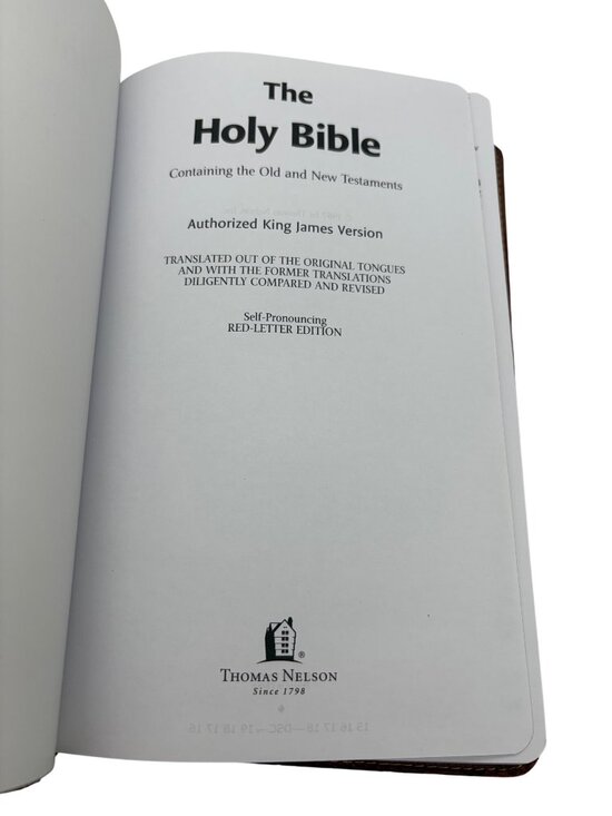 Thomas Nelson Other - 1987 KJV Holy Bible Thomas Nelson Red Letter Self Pronouncing Faux Leather Cover